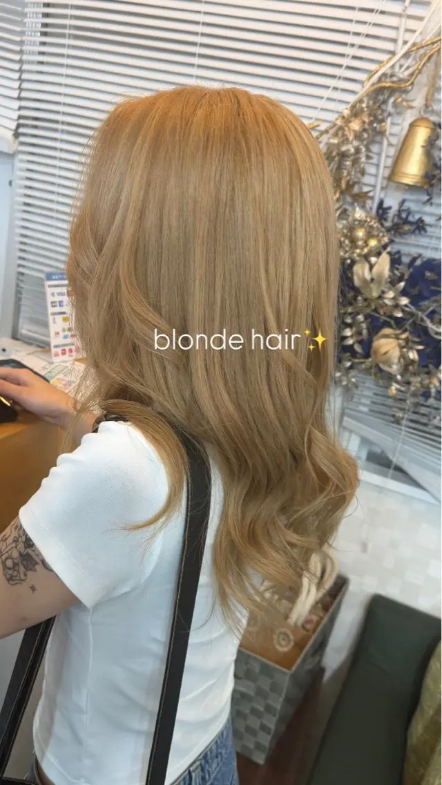 セミロング ヘアカラー トリートメント MAEDA YUKIのヘアスタイル