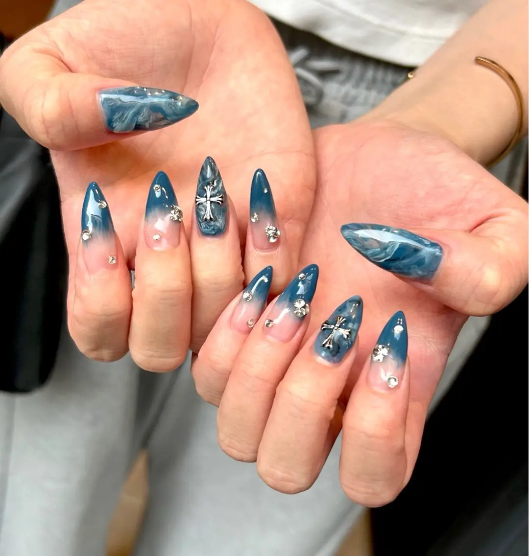 ネイル キラキラネイル nailworks mのネイルデザイン