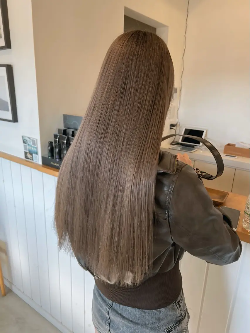 カラー 小林 隼輝のヘアスタイル