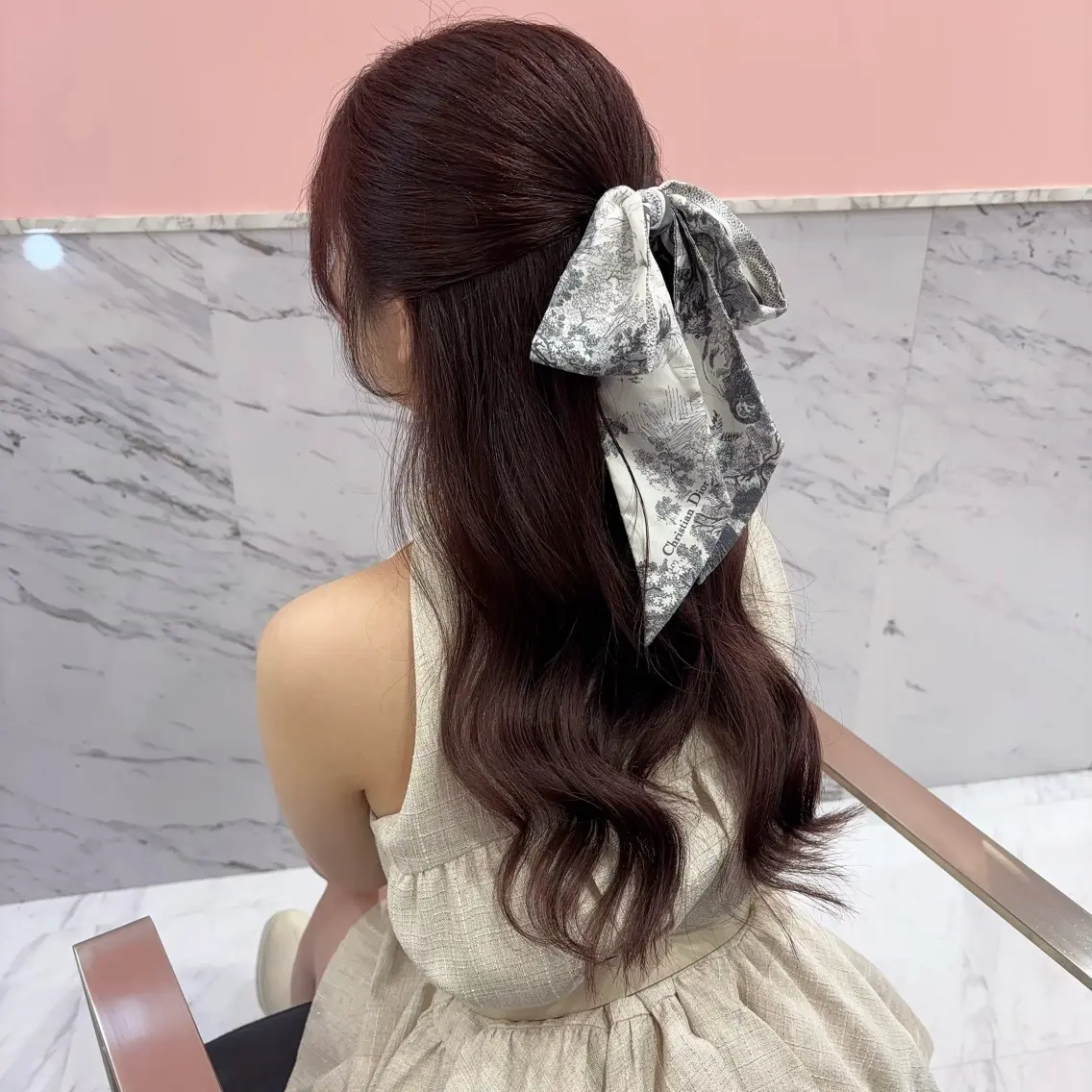 ヘアアレンジ ハーフアップ ヘアセット LOUIS しおりのヘアスタイル