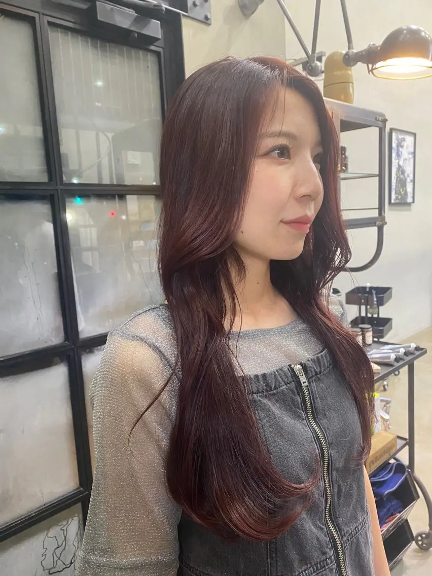カラー cyan hinaのヘアスタイル