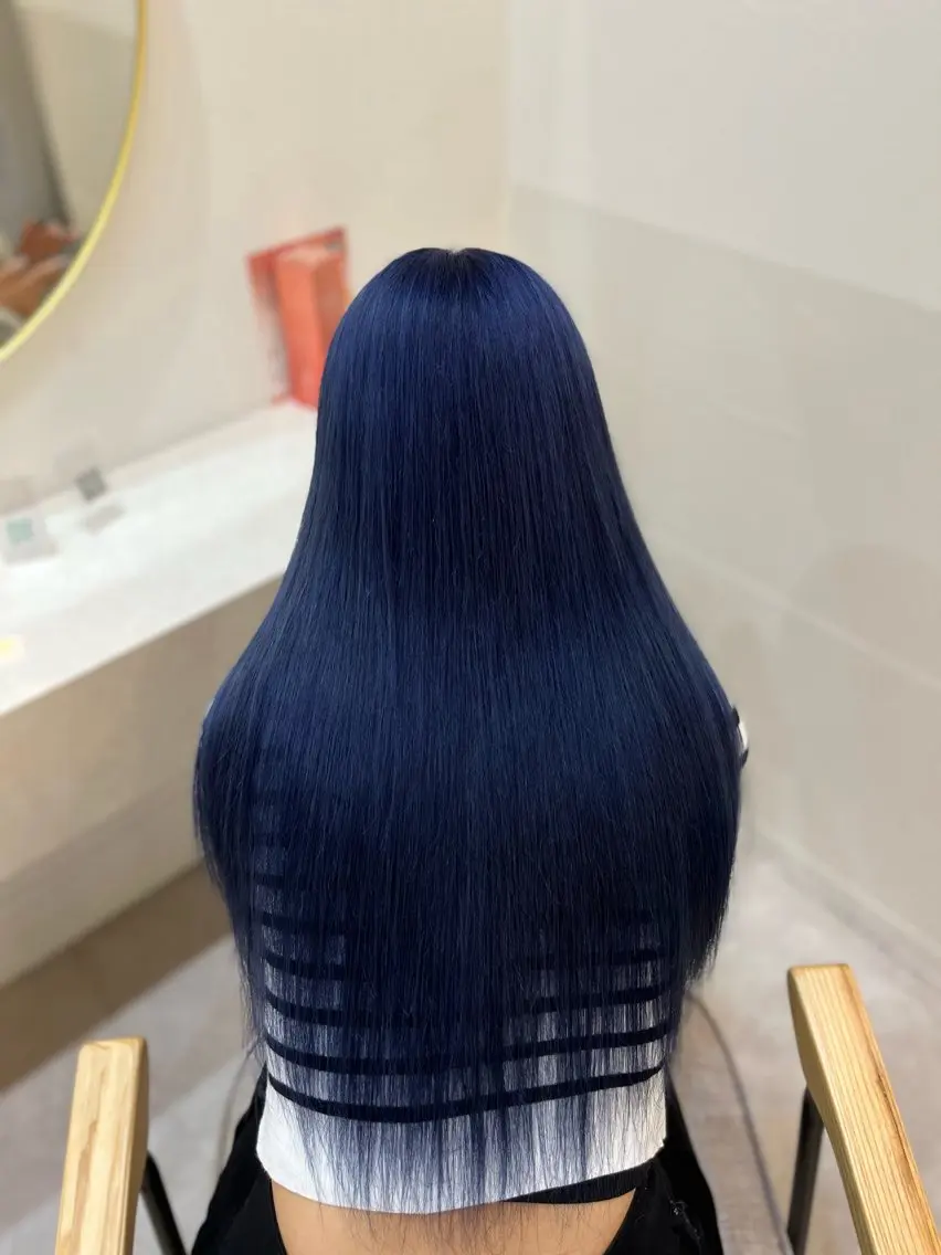 ロング カラー ASAHI Lovisのヘアスタイル