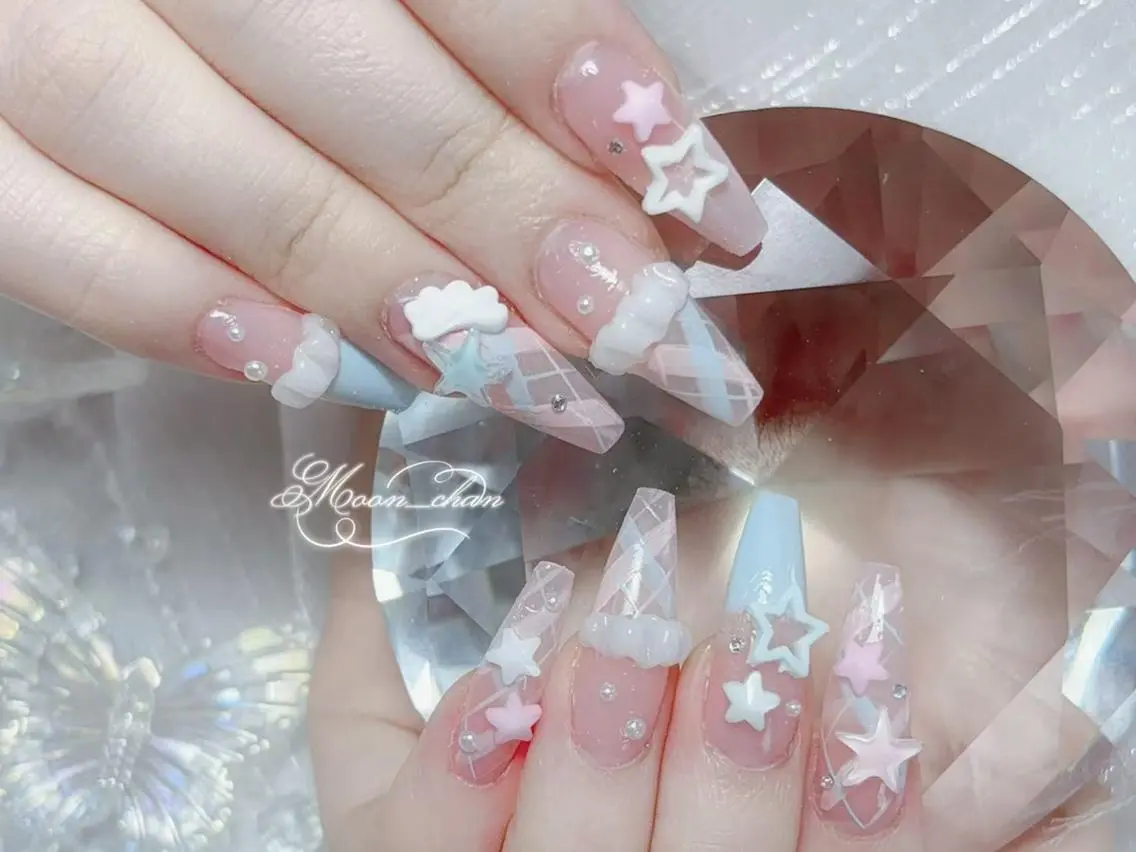 ネイル 長さ出し キラキラネイル 韓国ネイル ロングネイル マグネットネイル ハンドネイル ハンドケア KTNail 🎀 長さ出し専門店のネイルデザイン