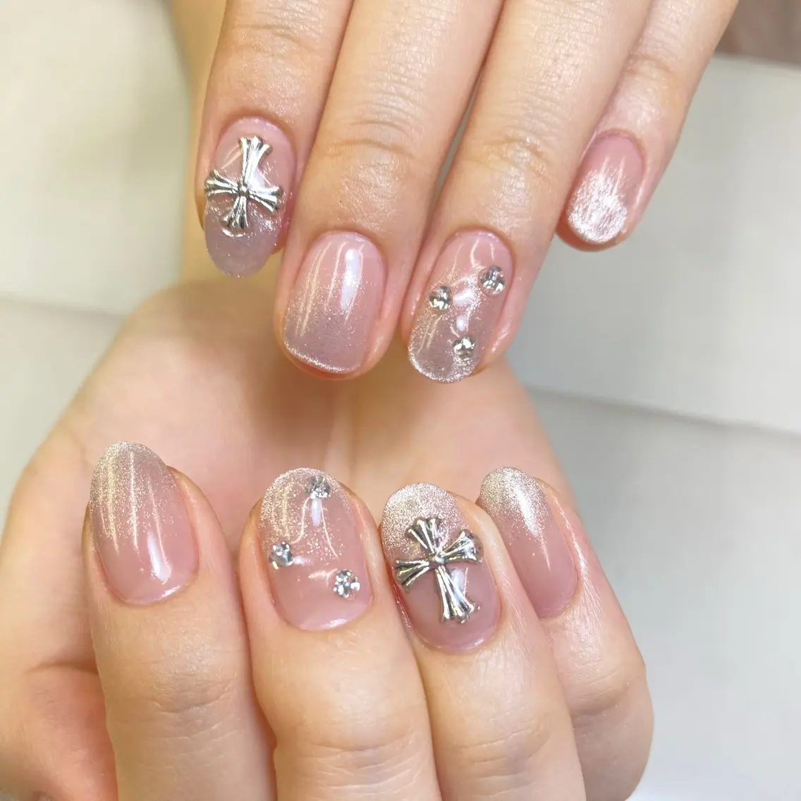 ネイル ハンドネイル AngelChris ビューティーサロン琳のネイルデザイン