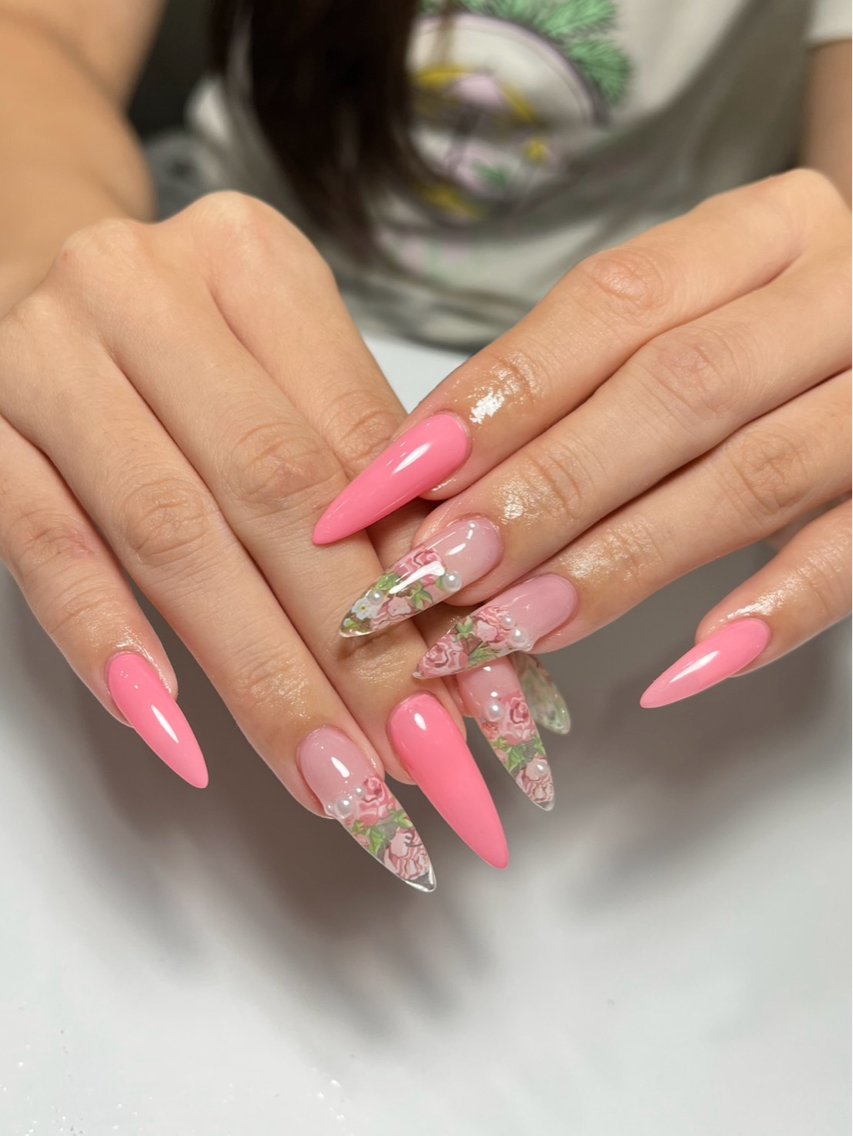 ロング 韓国風ヘア ロング クリスマス ハンドネイル Miyabie' Nail Salonのネイルデザイン