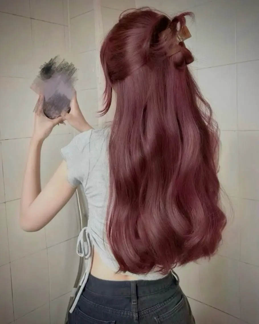 ロング カラー ヘアアレンジ ヘアカラー ヘッドスパ ヘアセット ♥️渋谷の赤髪 トップ/らいる♥️のヘアスタイル