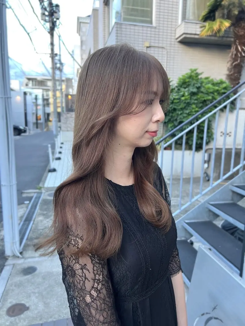 ロング カラー ブリーチ ヘアカラー トリートメント 透明感カラー ✨ 韓国艶髪💗菅原のヘアスタイル