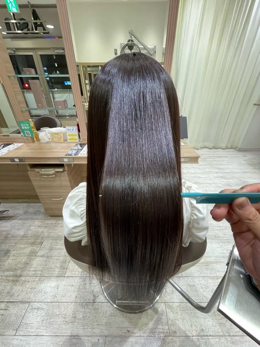 ロング カラー ブラウンカラー 髪質改善 トリートメント カット ヘアカラー トリートメント 加藤 未歩のヘアスタイル