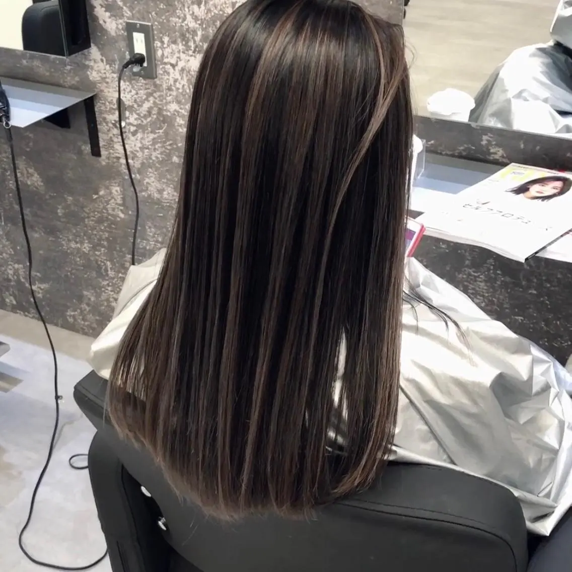 セミロング カラー ヘアアレンジ ショートボブ シールエクステ バレイヤージュ デザインカラー ハイライトカラー アンドウ ユウ/ レイヤーカット/韓国のヘアスタイル