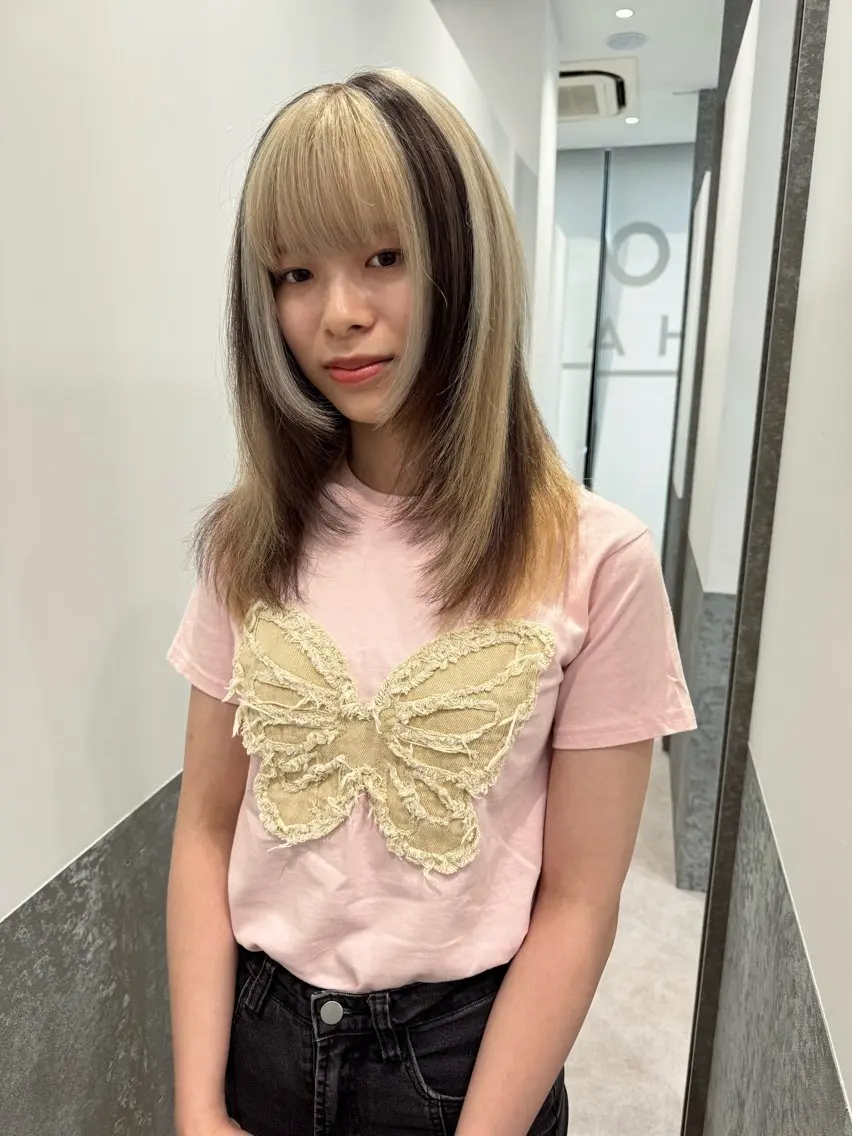 セミロング カラー ハイトーンカラー レイヤーカット カット ヘアカラー トリートメント ヘアセット センスをお届けします 大谷将生infpのヘアスタイル