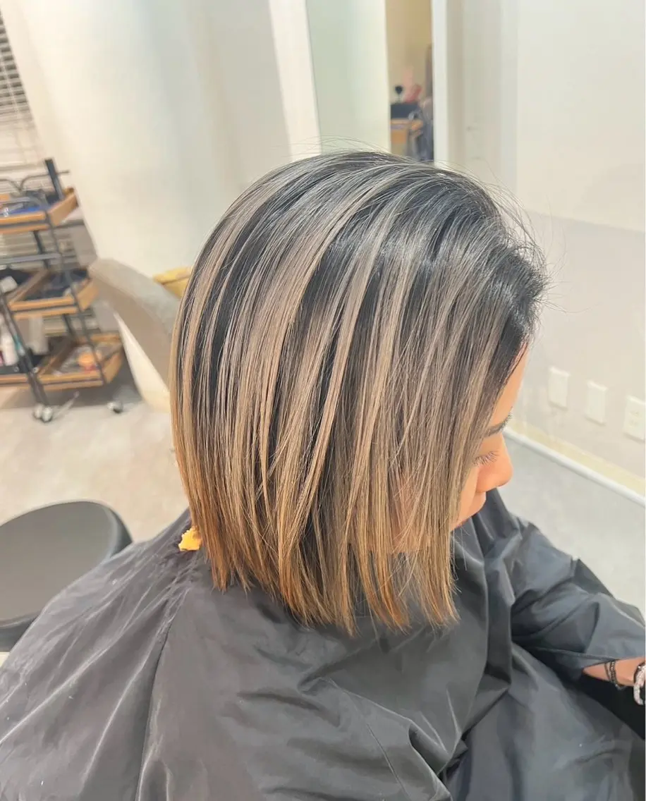 ショート カラー バレイヤージュ ベージュカラー ホワイトベージュ レイヤーカット 指名数No.1 /NAOYAのヘアスタイル