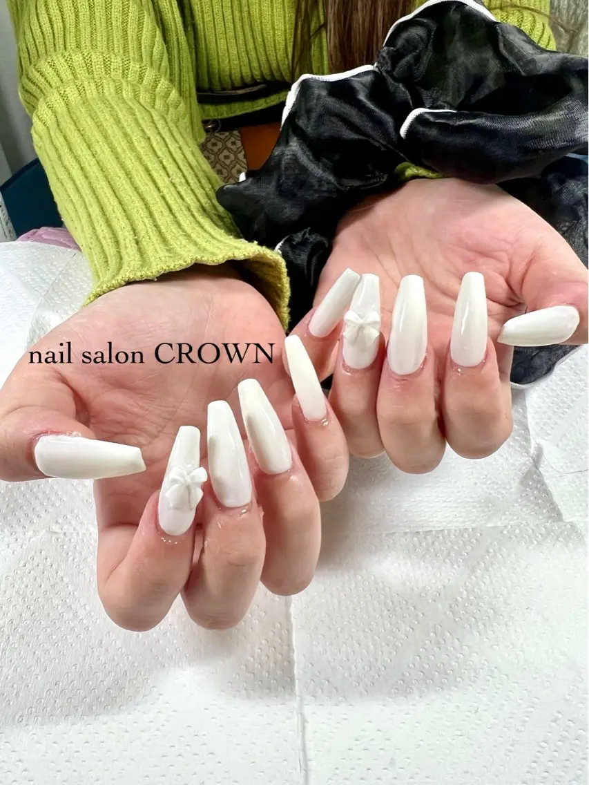 ネイル 長さ出し ワンカラーネイル リボン スカルプネイル シンプルネイル nail salon CROWNのネイルデザイン