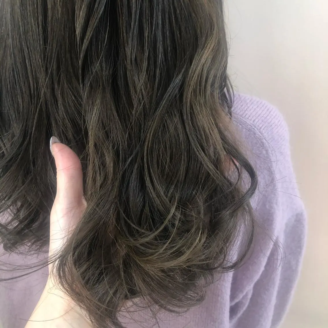 ロング カラー グレージュ 小顔レイヤー/ ベージュ🤍Rieのヘアスタイル