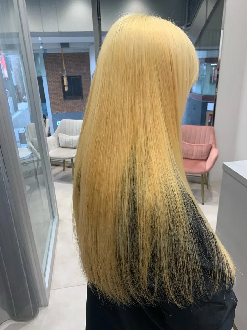 ロング ヘアカラー newiネウィ _naoのヘアスタイル