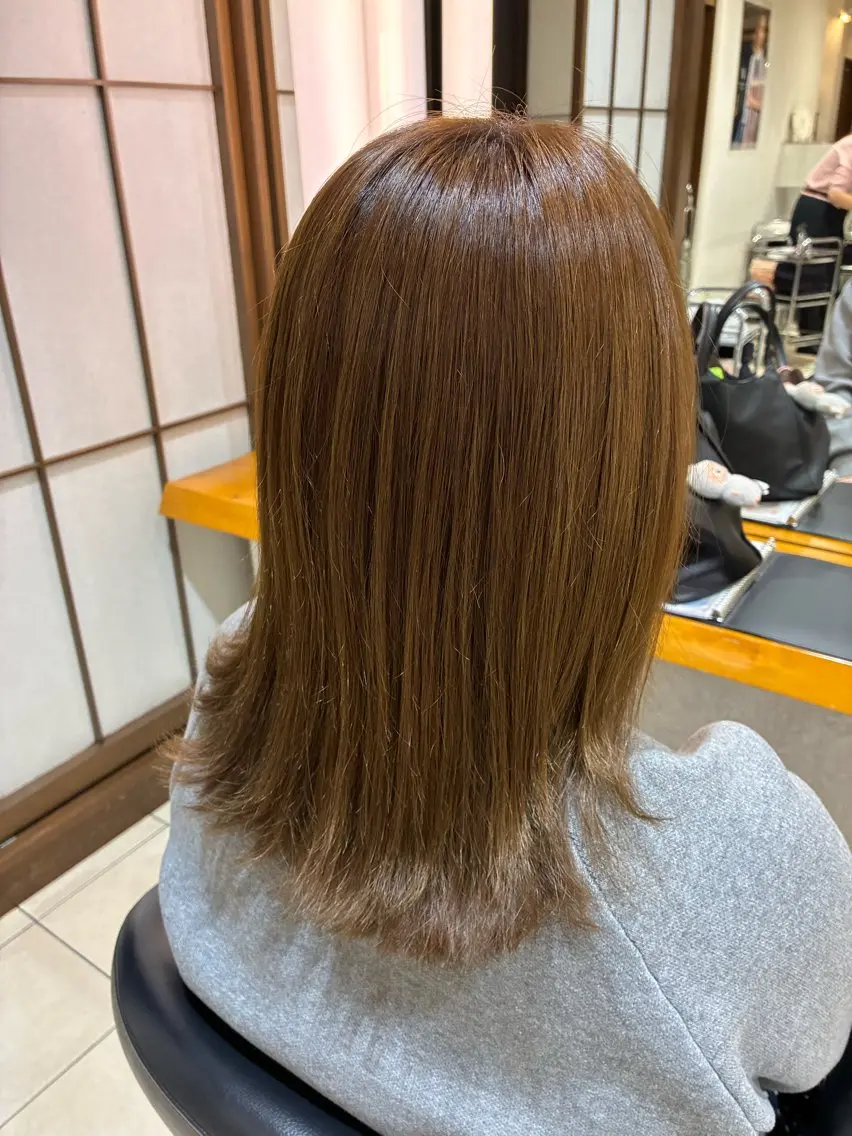 ミディアム カラー ブリーチ ブリーチなしカラー カット ヘアカラー トリートメント yui｜ カラーモデルのヘアスタイル