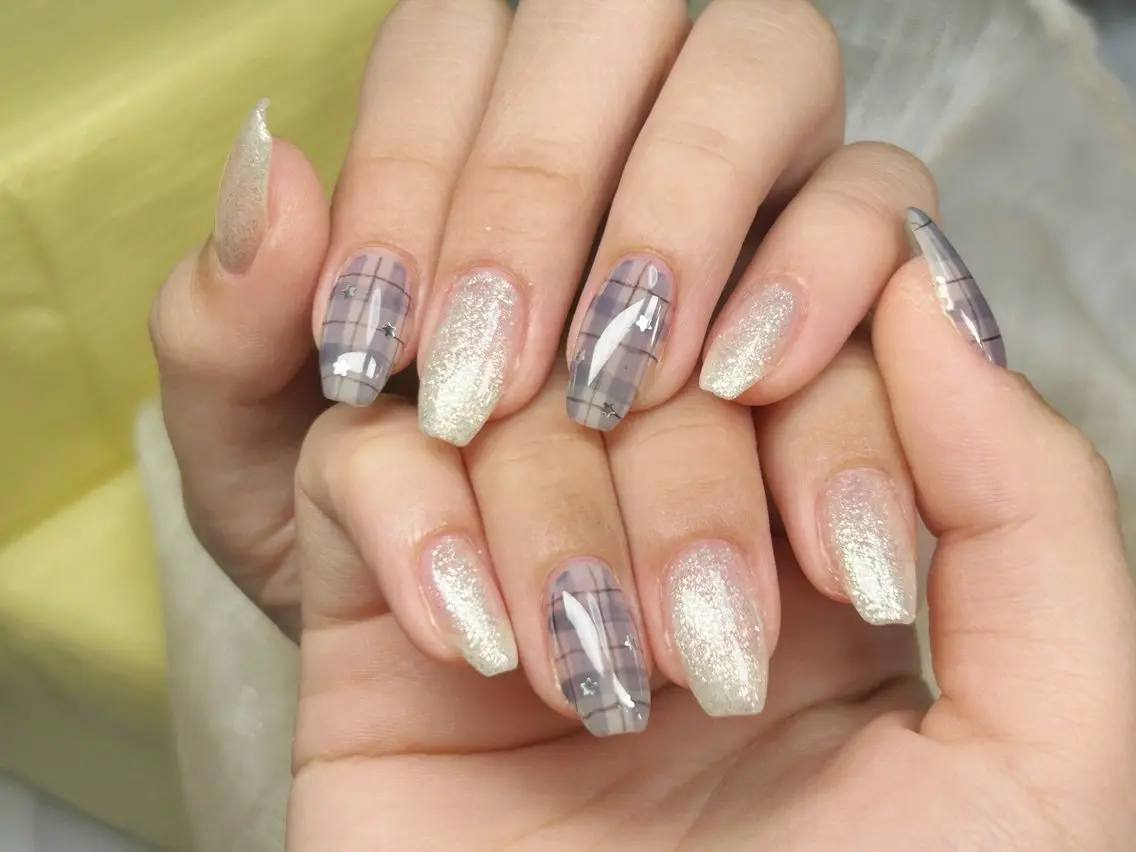 ネイル アートネイル チークネイル 成人式 入学式 長さ出し ハンドネイル Lino Nailのネイルデザイン