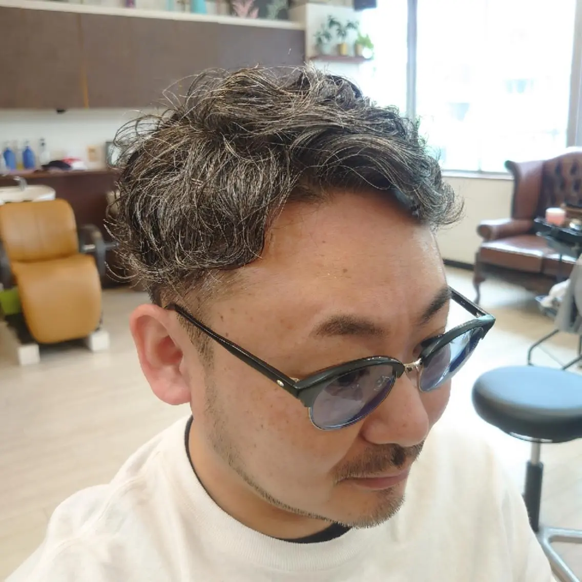 ショート 岡本 有正のヘアスタイル