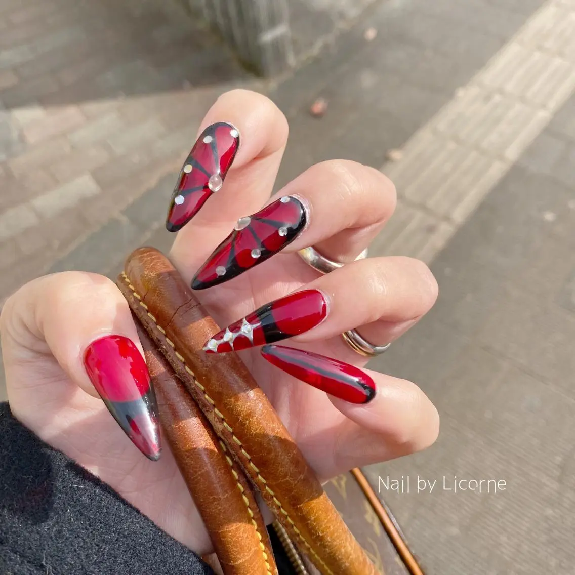 ネイル アートネイル オーロラネイル フレンチネイル 氷ネイル・うるうるネイル マグネットネイル ハンドネイル Nail by Licorneのネイルデザイン