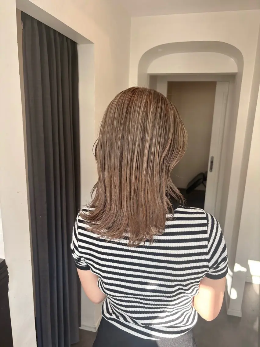 セミロング カラー カット ヘアカラー トリートメント 似合わせhair🎀 Manaのヘアスタイル