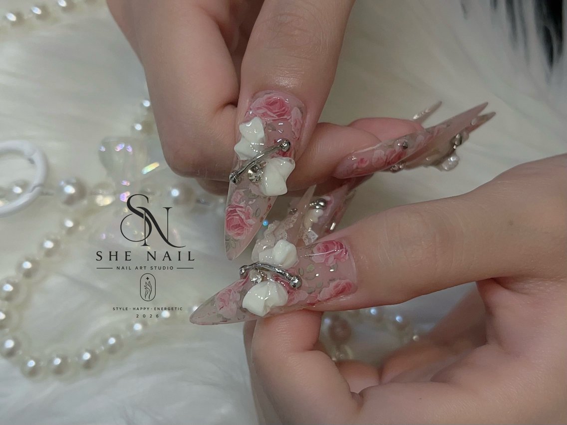 ネイル アートネイル ガーリー 韓国ネイル ロングネイル 持ち込み ハンドネイル 博多 SHE Nailのネイルデザイン