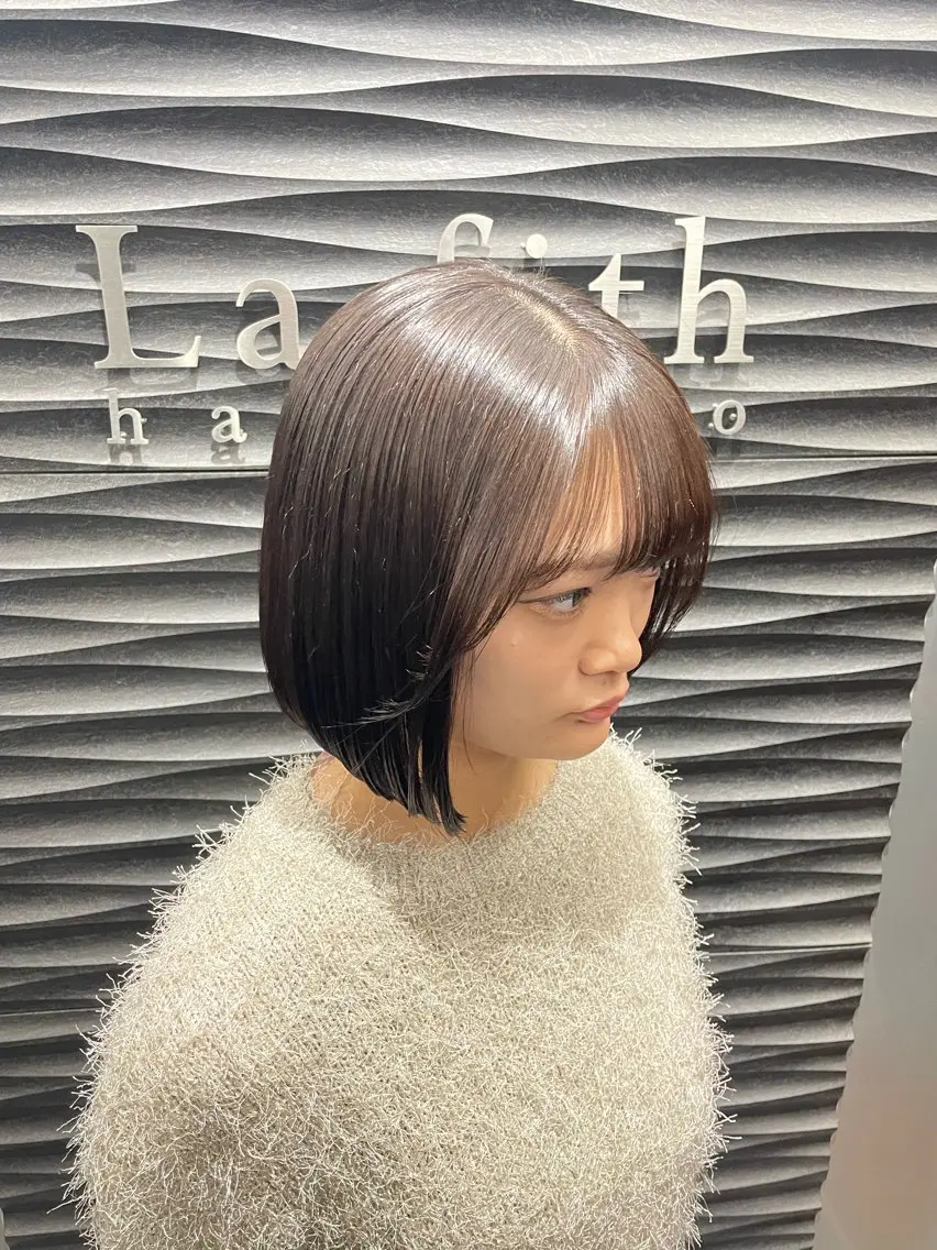 ショート 前下がりボブ ボブ カラーブリーチ特化 石原勇希のヘアスタイル