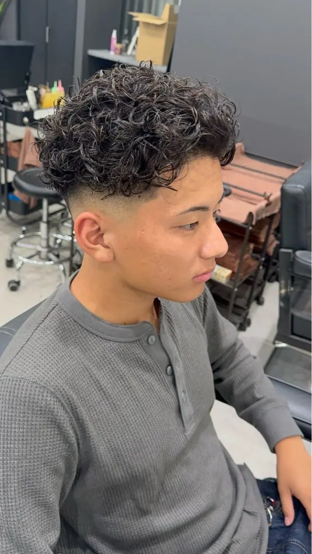 パーマ メンズ 谷口 匠のヘアスタイル
