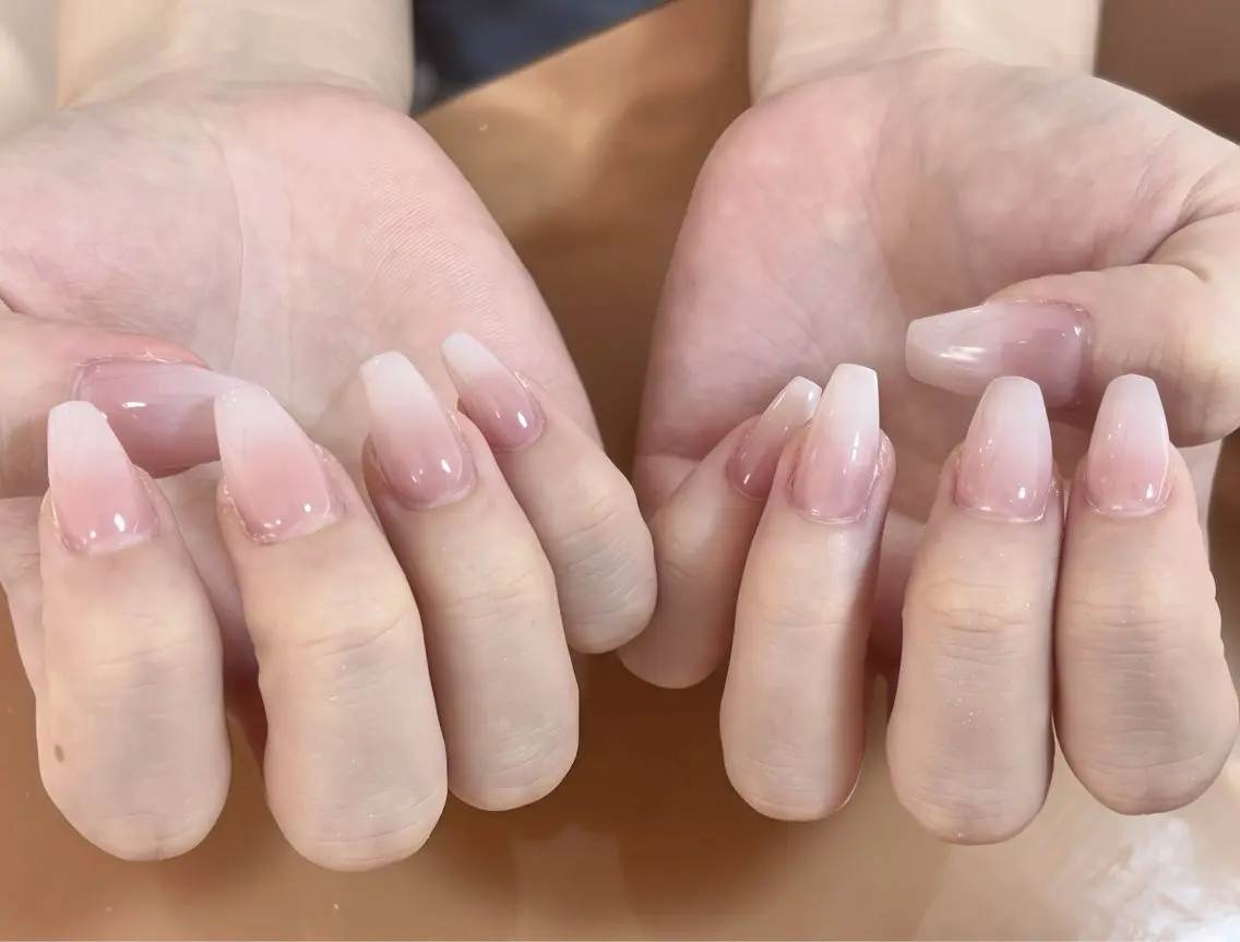 ネイル アートネイル オーロラネイル チークネイル 長さ出し フレンチネイル ハンドネイル ハンドケア Yumi Nail Seiのネイルデザイン