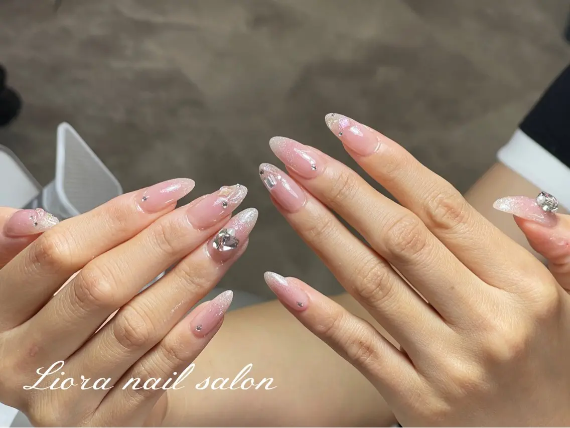 ネイル チークネイル フットネイル フレンチネイル ジェルネイル ガーリー ハンドネイル Liora nailのネイルデザイン