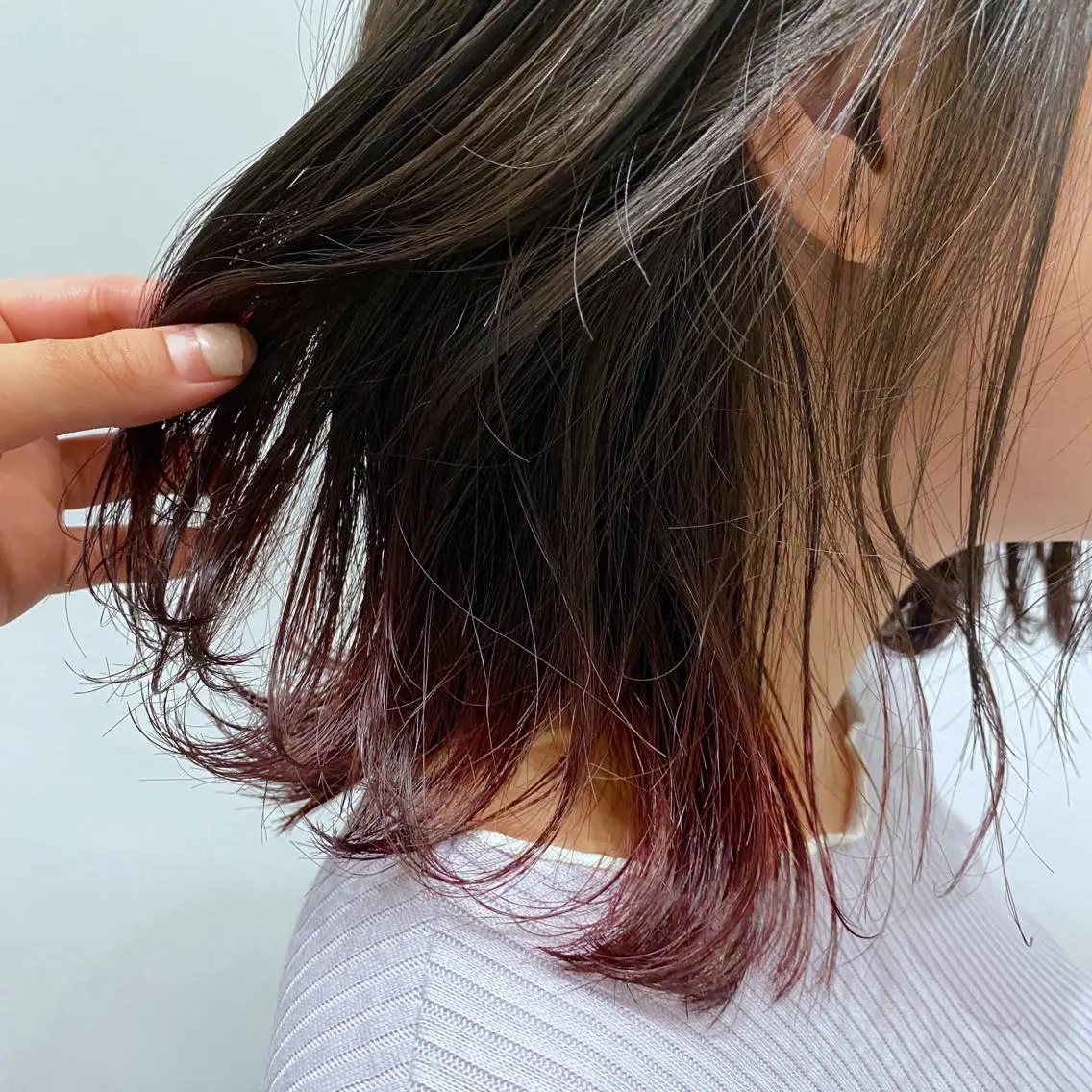 ミディアム パープルカラー 壁谷  加保理のヘアスタイル