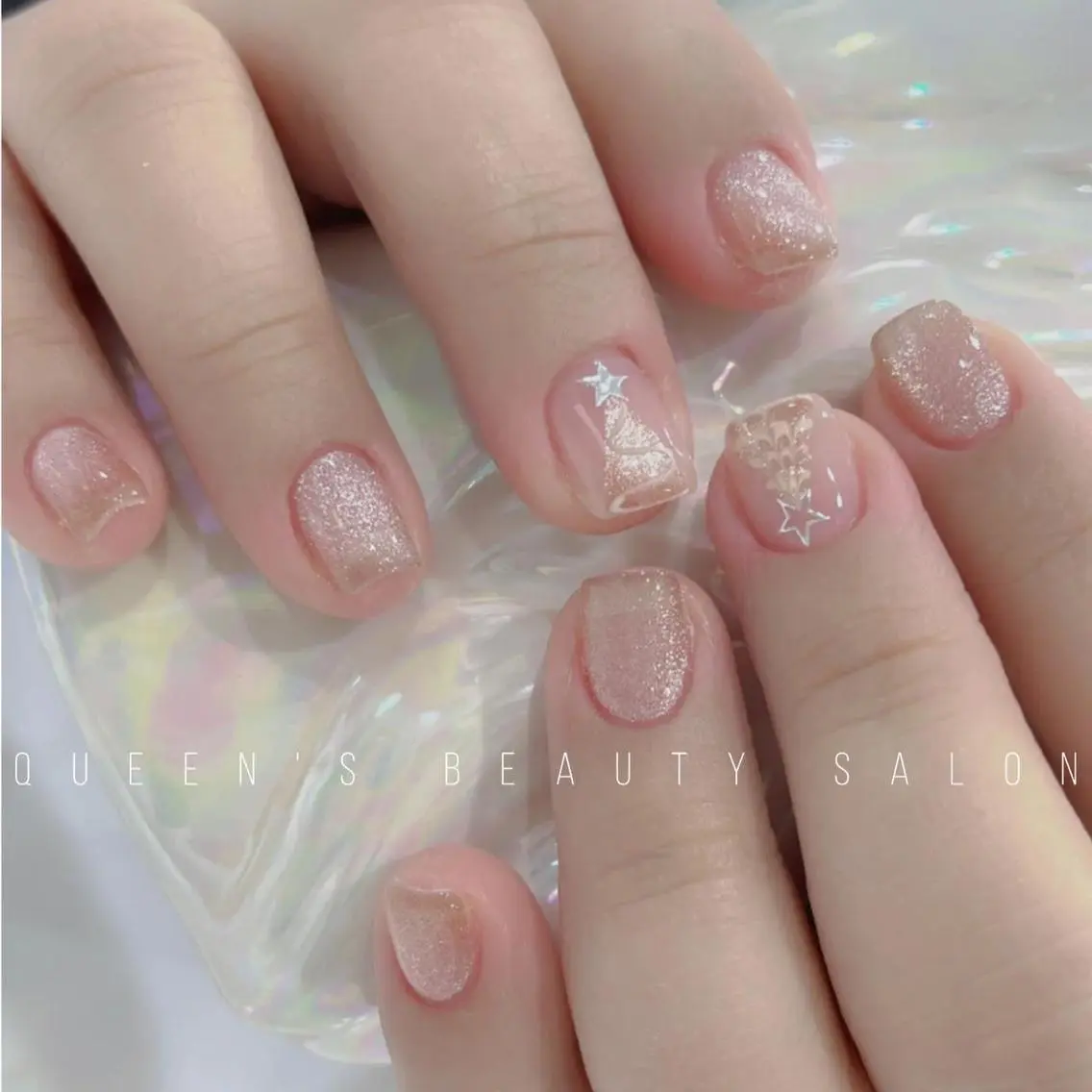 ネイル ハンドネイル Queens マオのネイルデザイン