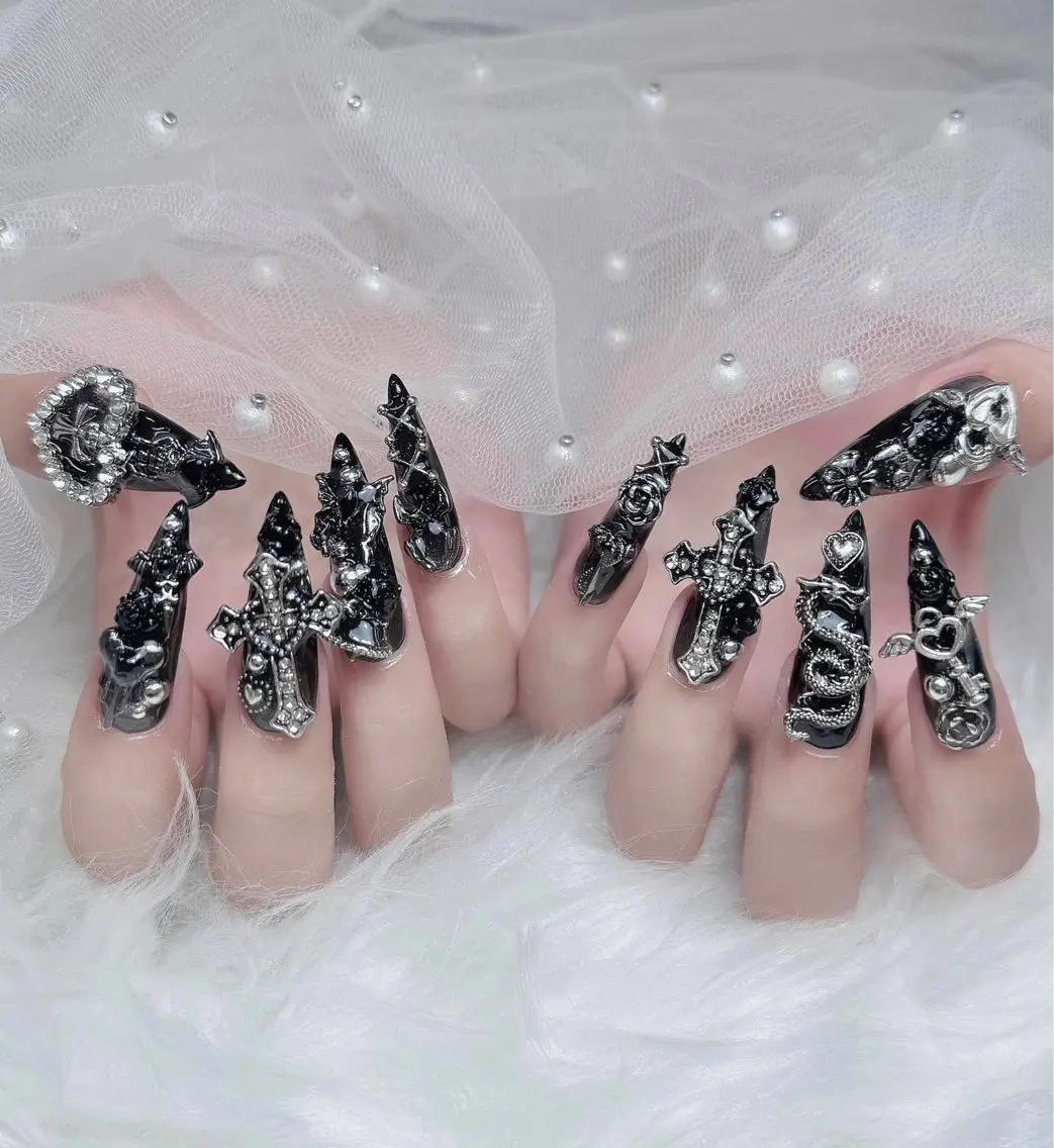 ネイル オーロラネイル チークネイル フラッシュネイル フレンチネイル ジェルネイル ハンドネイル ハンドケア Miyu Nailのネイルデザイン