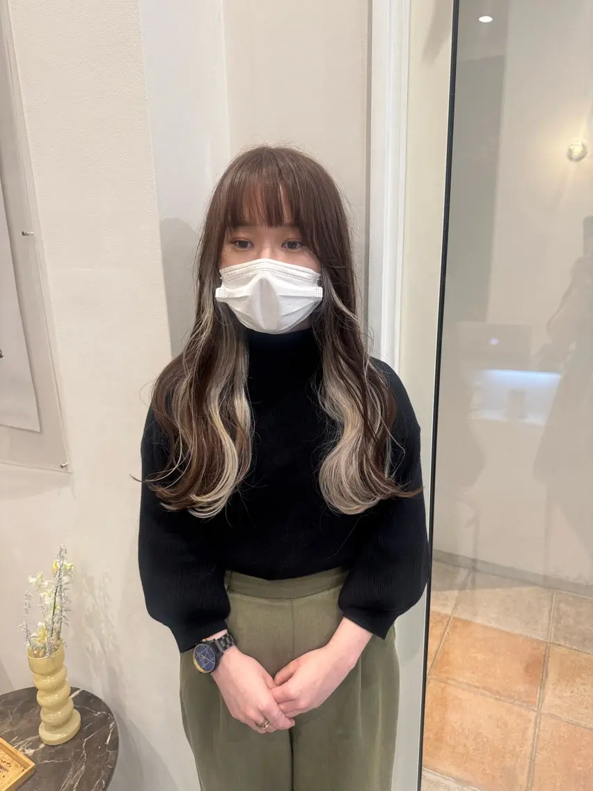 カラー アッシュ アッシュブラウン ブリーチ ブロンド ブラウンカラー 堤 裕香のヘアスタイル