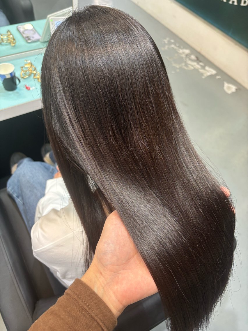 ロング 縮毛矯正 こばやし かなとのヘアスタイル