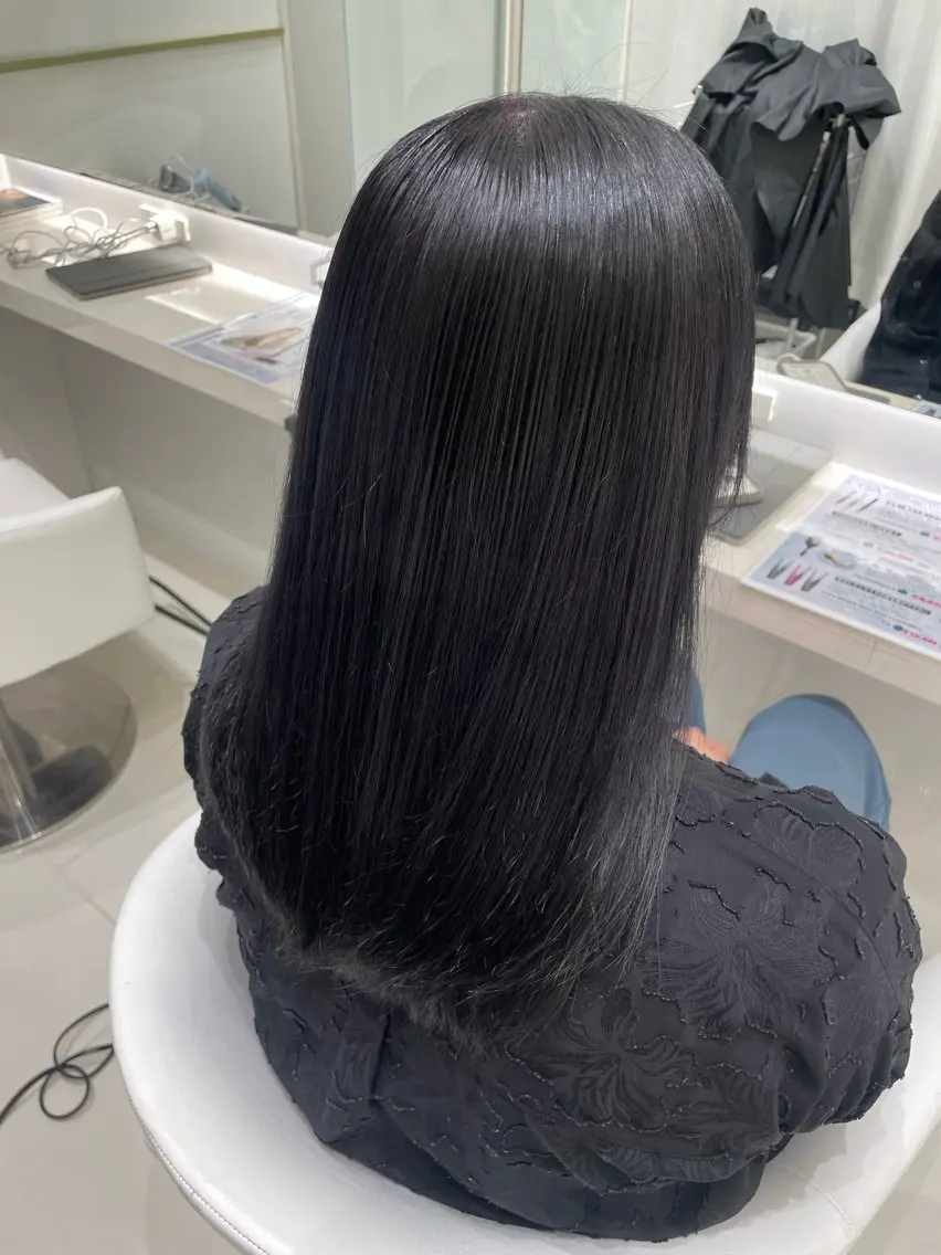 ミディアム カラー グレージュ COAPLUS 橘馨のヘアスタイル