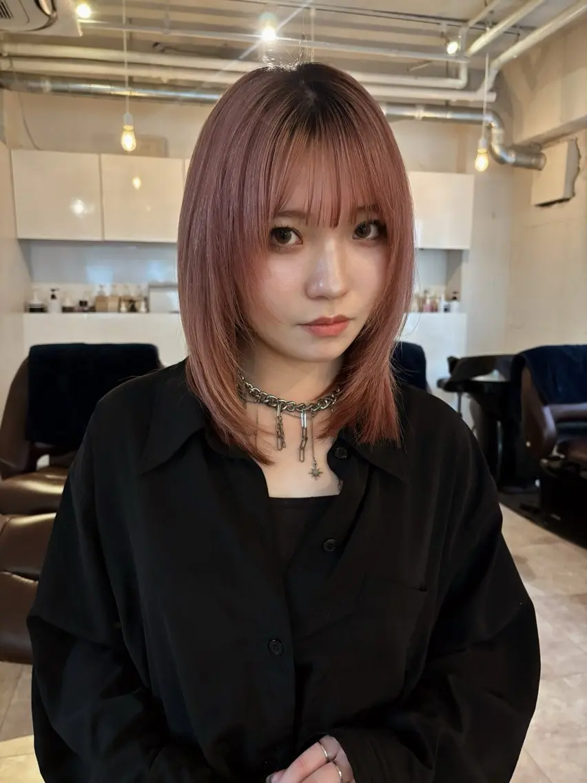 ミディアム カット 🍑透明感hair ・NENE🍑のヘアスタイル