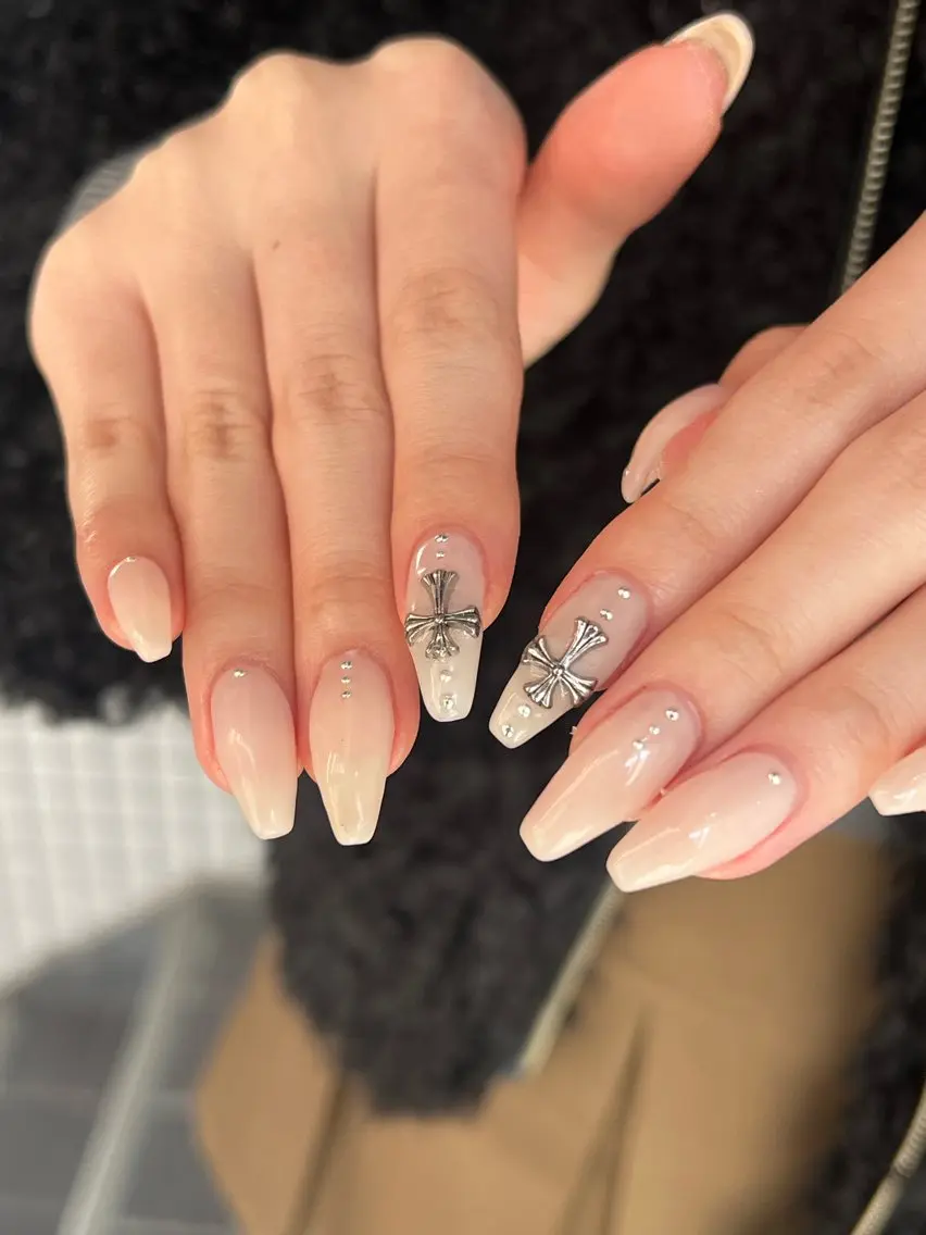 ネイル ハンドネイル Hata nail 🎀個性派ニュアンスのネイルデザイン
