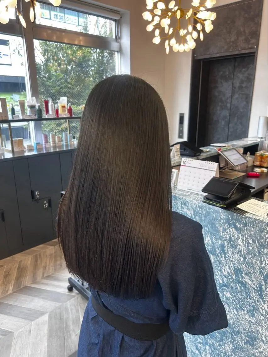 ロング 髪質改善 トリートメント 小向 音緒のヘアスタイル