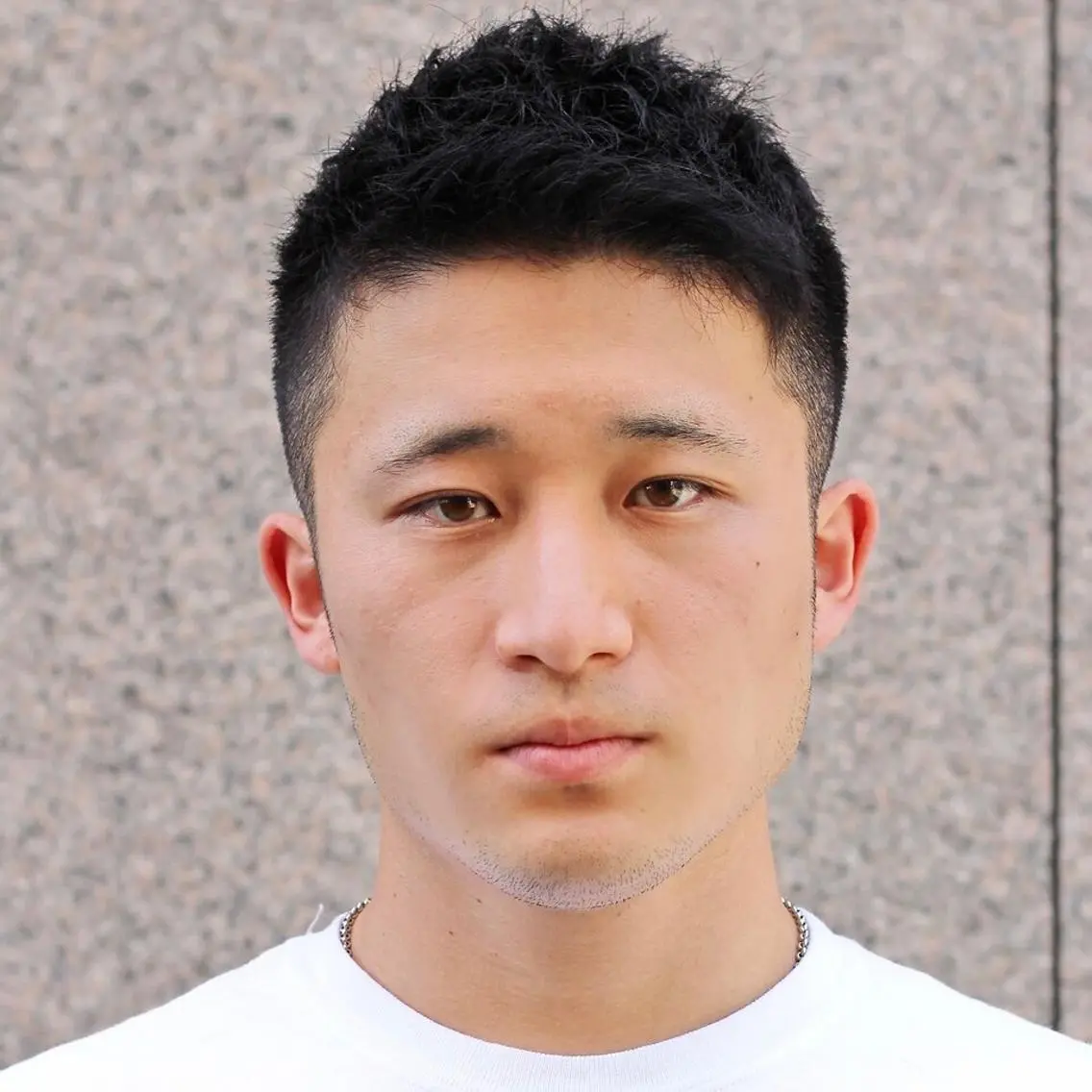 メンズ フェードカット 刈り上げ 佐藤 純のヘアスタイル