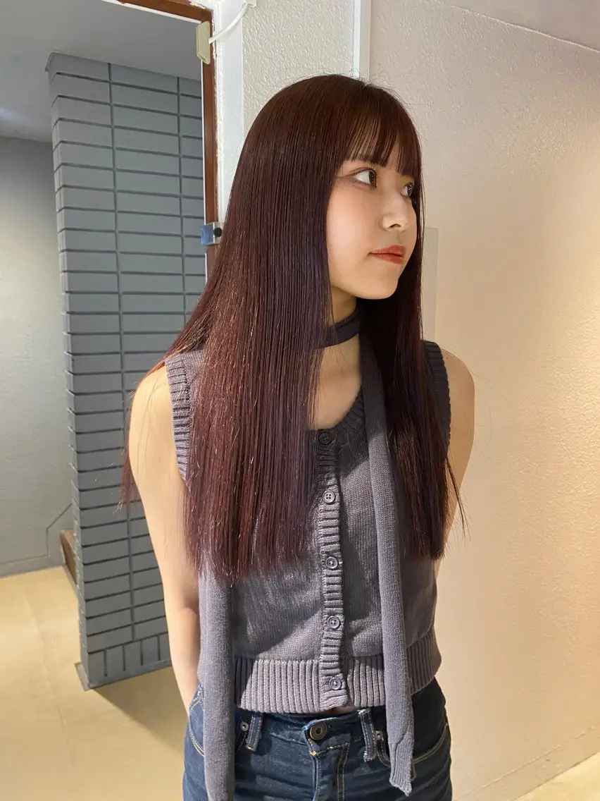 ミディアム カラー ブリーチ ブラウンカラー 透明感カラー ブリーチなしカラー レッドカラー レイヤー×初 パーマ|hinakoのヘアスタイル