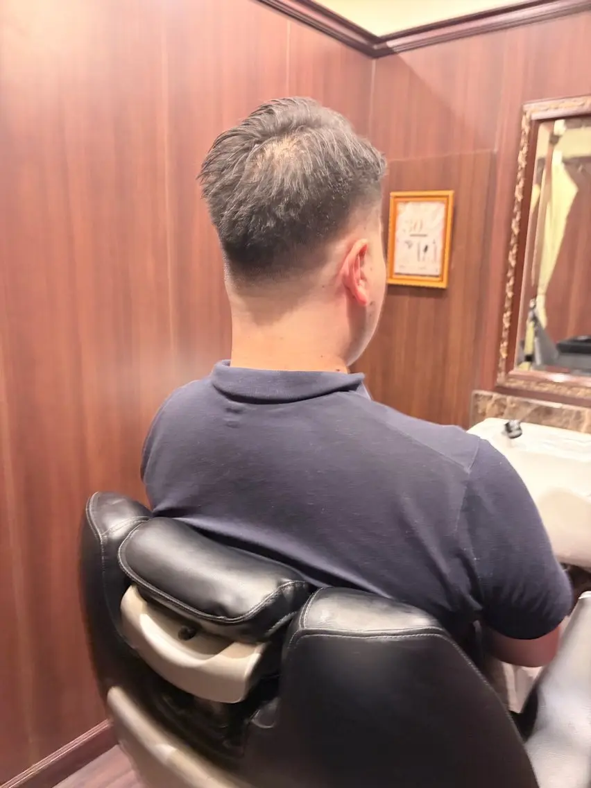 ショート 勝田 隼斗のヘアスタイル