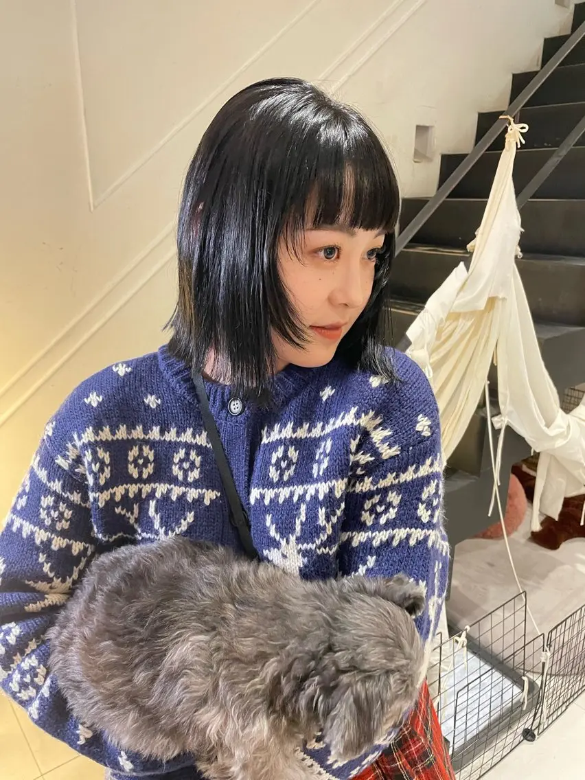 ミディアム カラー パーマ レイヤーカット 似合わせカット nishiura nanasaのヘアスタイル