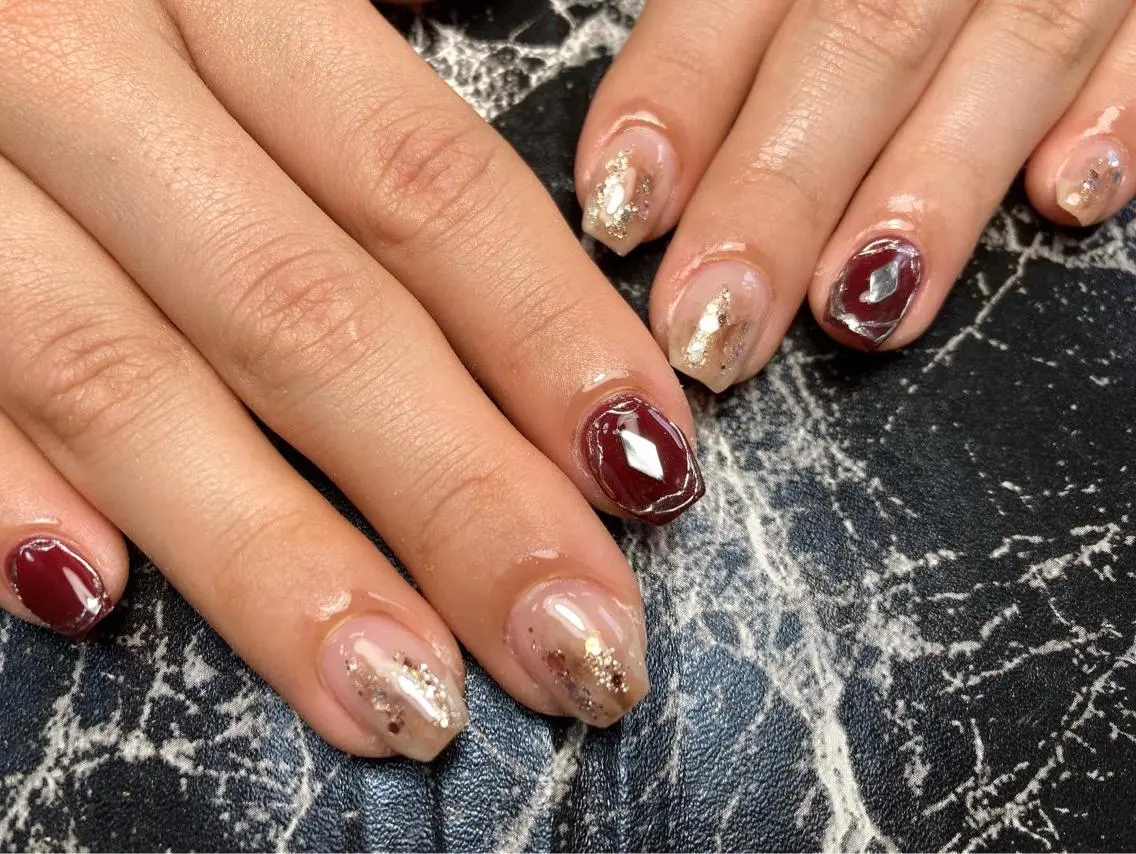 ショート ネイル ハンドネイル フットネイル ✴︎ Delightのネイルデザイン