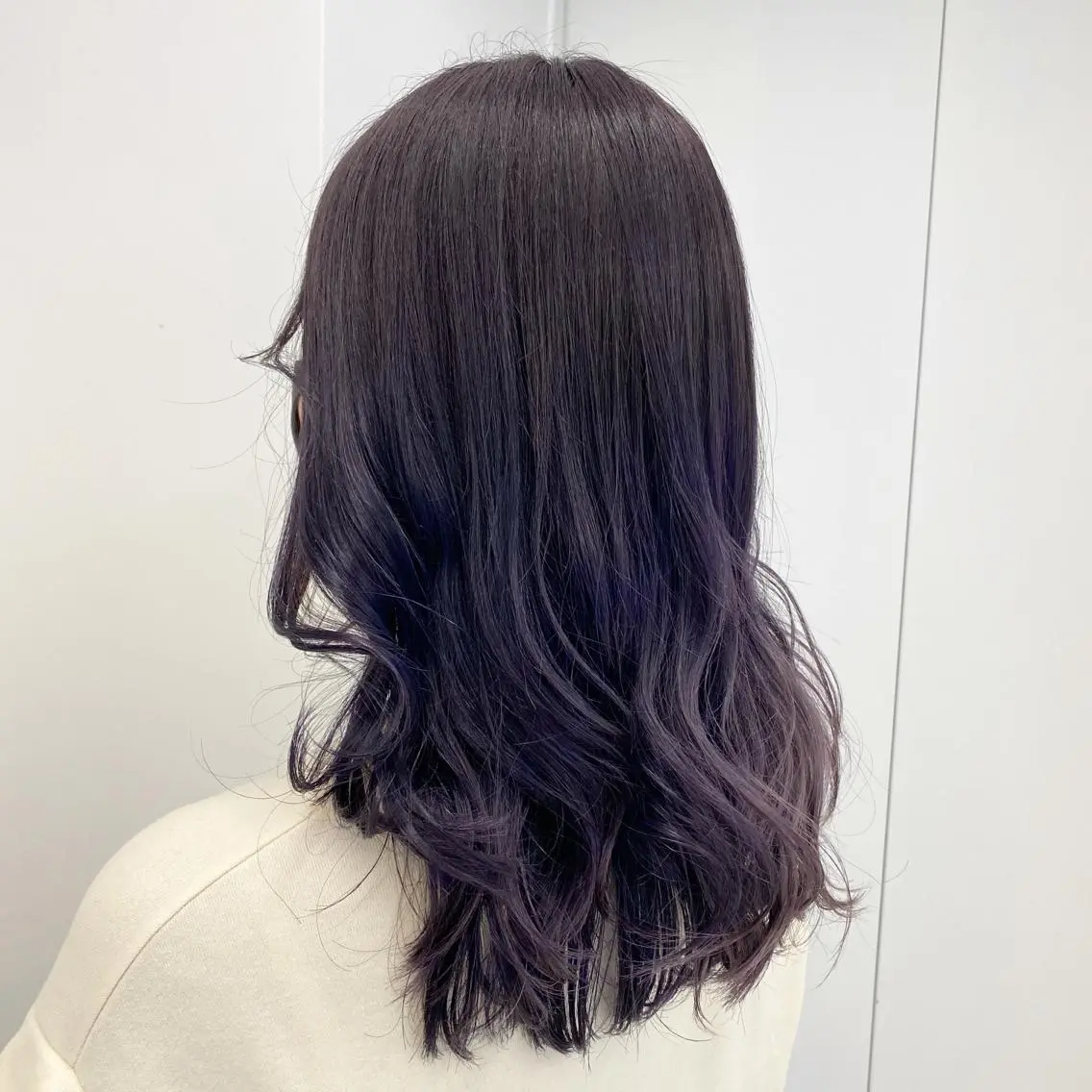 ミディアム カラー 韓国艶カラー🇰🇷 DISCO💙のヘアスタイル
