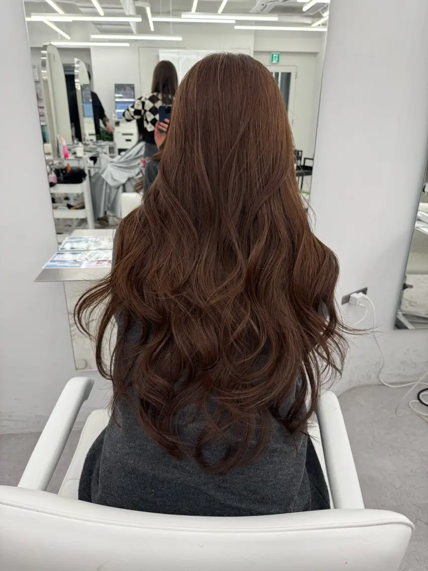 ロング カラー ヘアカラー トリートメント 顔まわりの神様✨ 透明感カラー藤嶋秀幸のヘアスタイル
