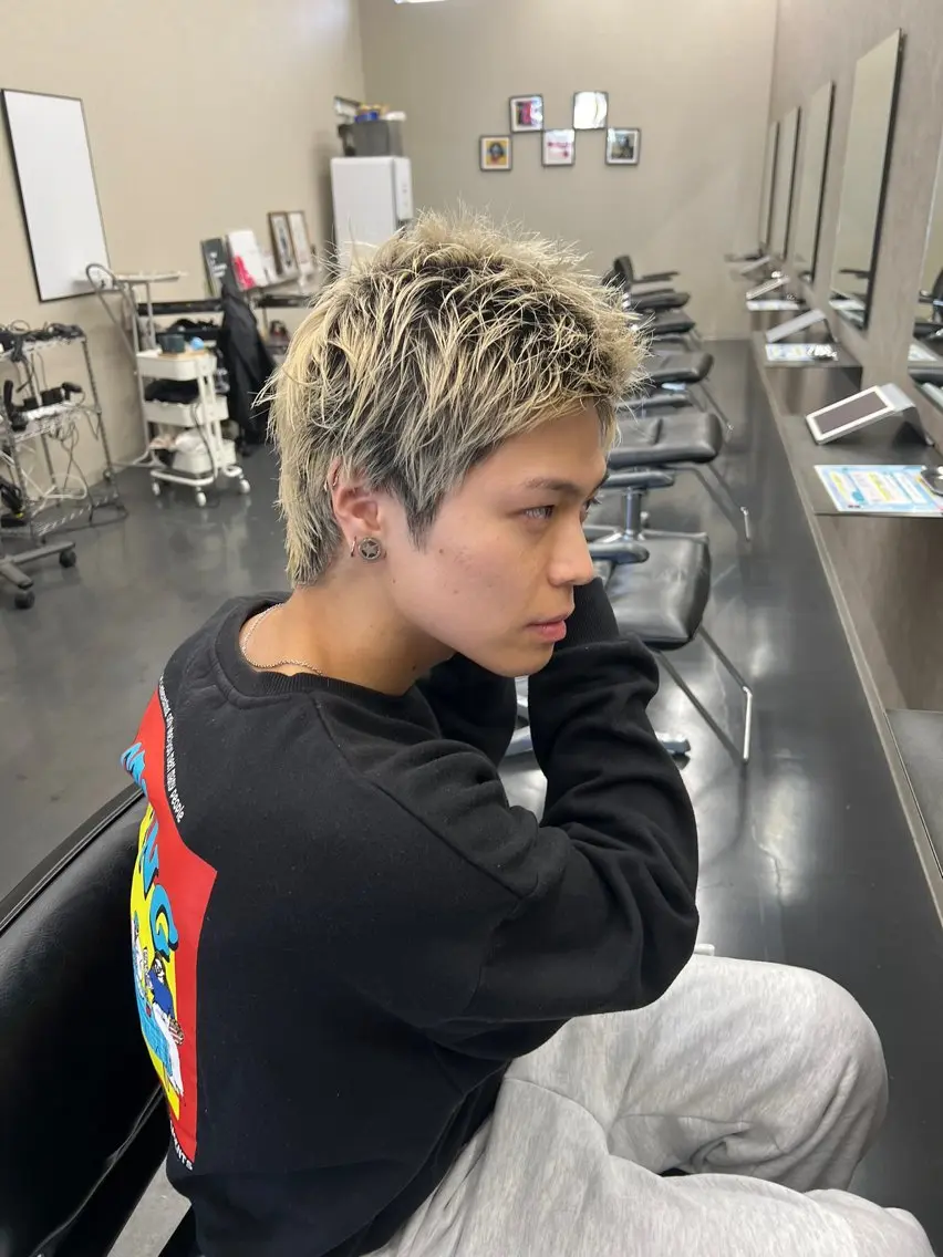 カラー メンズ カット ヘアカラー 奥谷 魁士のヘアスタイル
