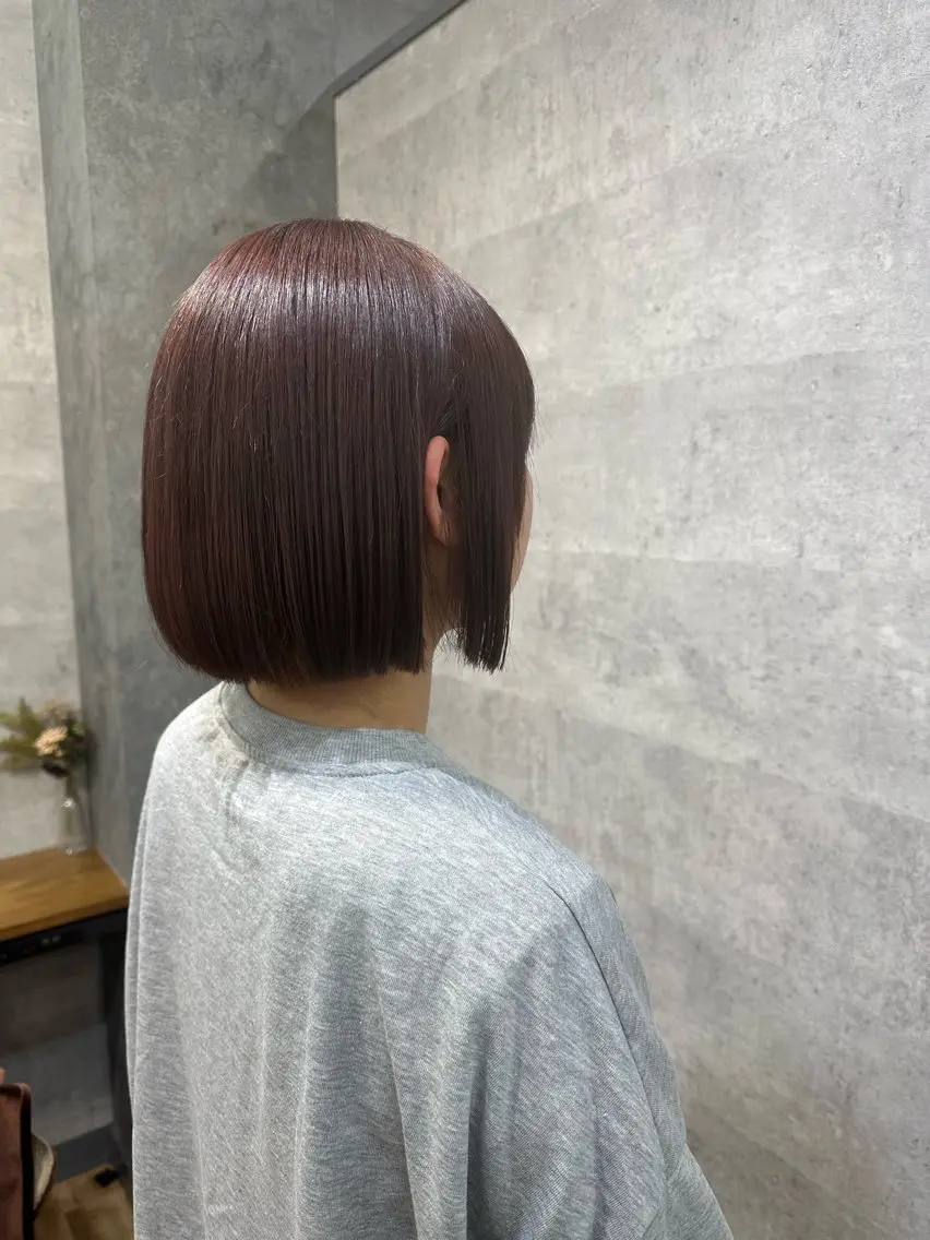 ミディアム カラー カット ヘアカラー トリートメント U-ra NAMIのヘアスタイル