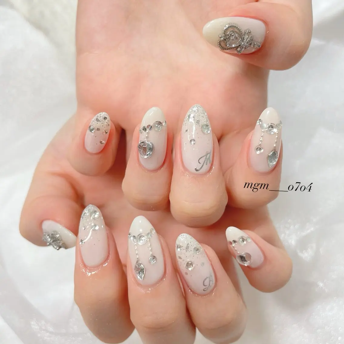 ネイル ハンドネイル ハンドケア MoON...❤︎ MeGuのネイルデザイン