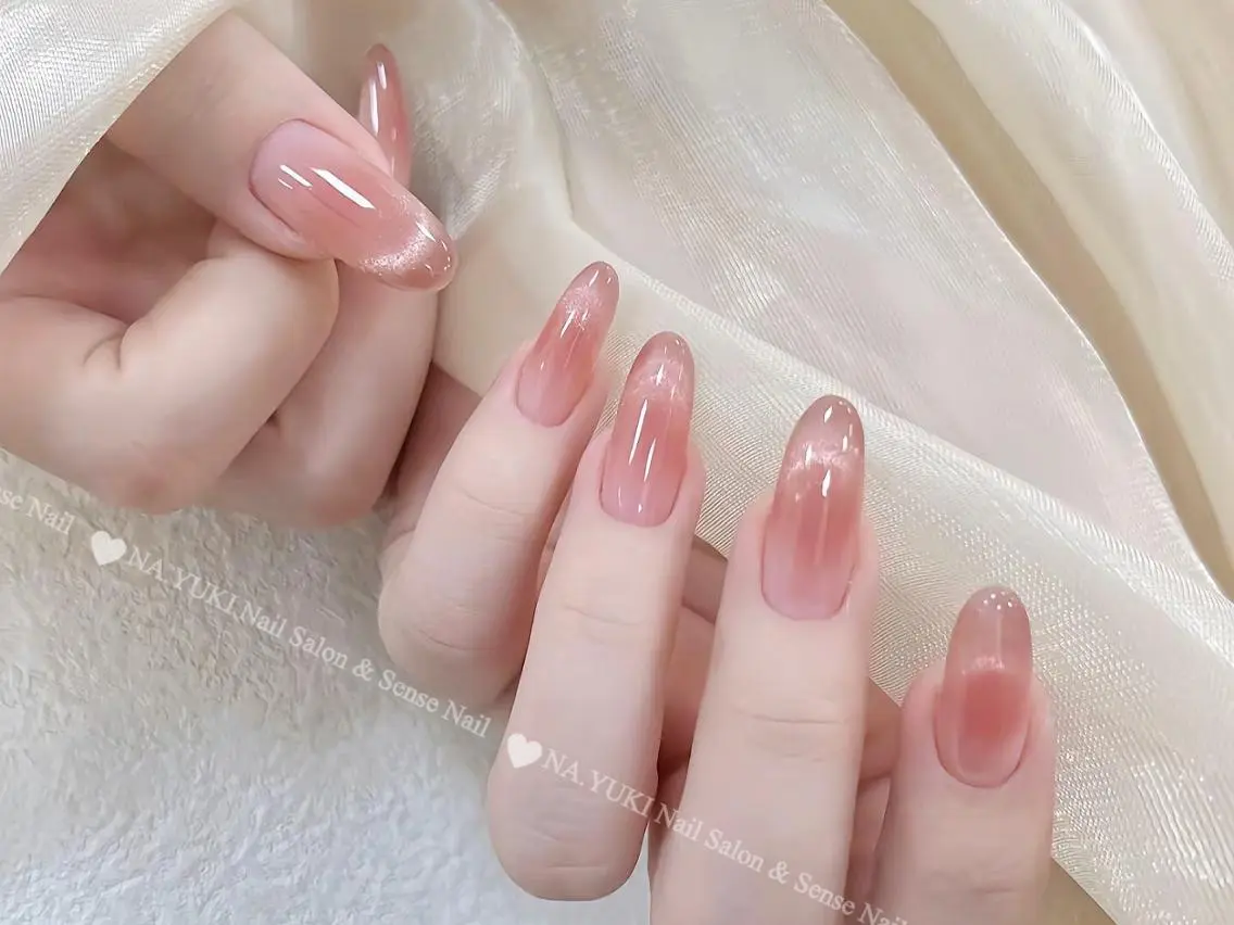 ネイル ジェルネイル ガーリー グラデーション ラメ(グリッター) ラメグラデーション 🌷Hana 🌷のネイルデザイン