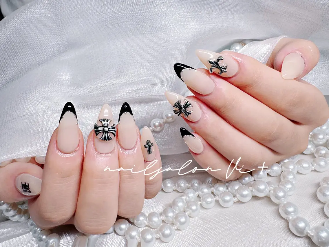 ネイル ハンドネイル ✨Nailsalon Vi+✨のネイルデザイン