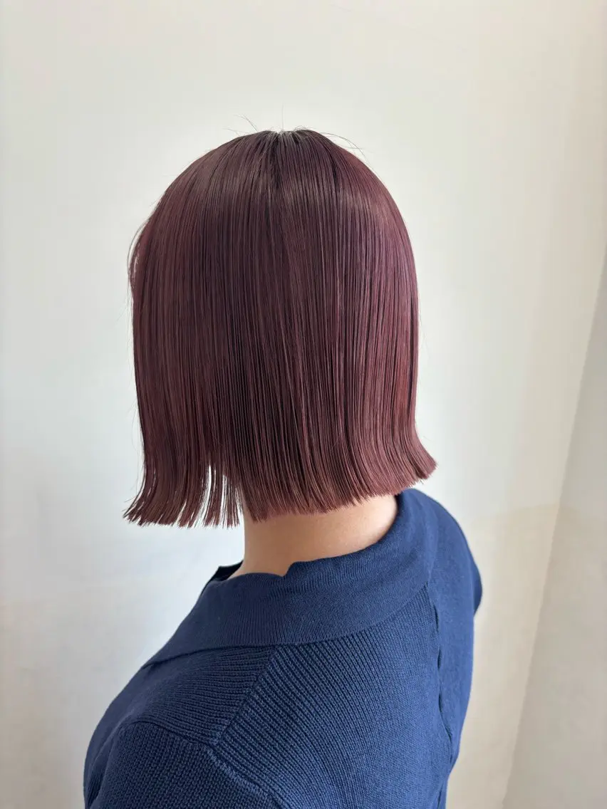 ショート カラー ヘアアレンジ ブリーチ カシス ボブ カット ヘアカラー トリートメント ヘッドスパ 押切 響 のヘアスタイル
